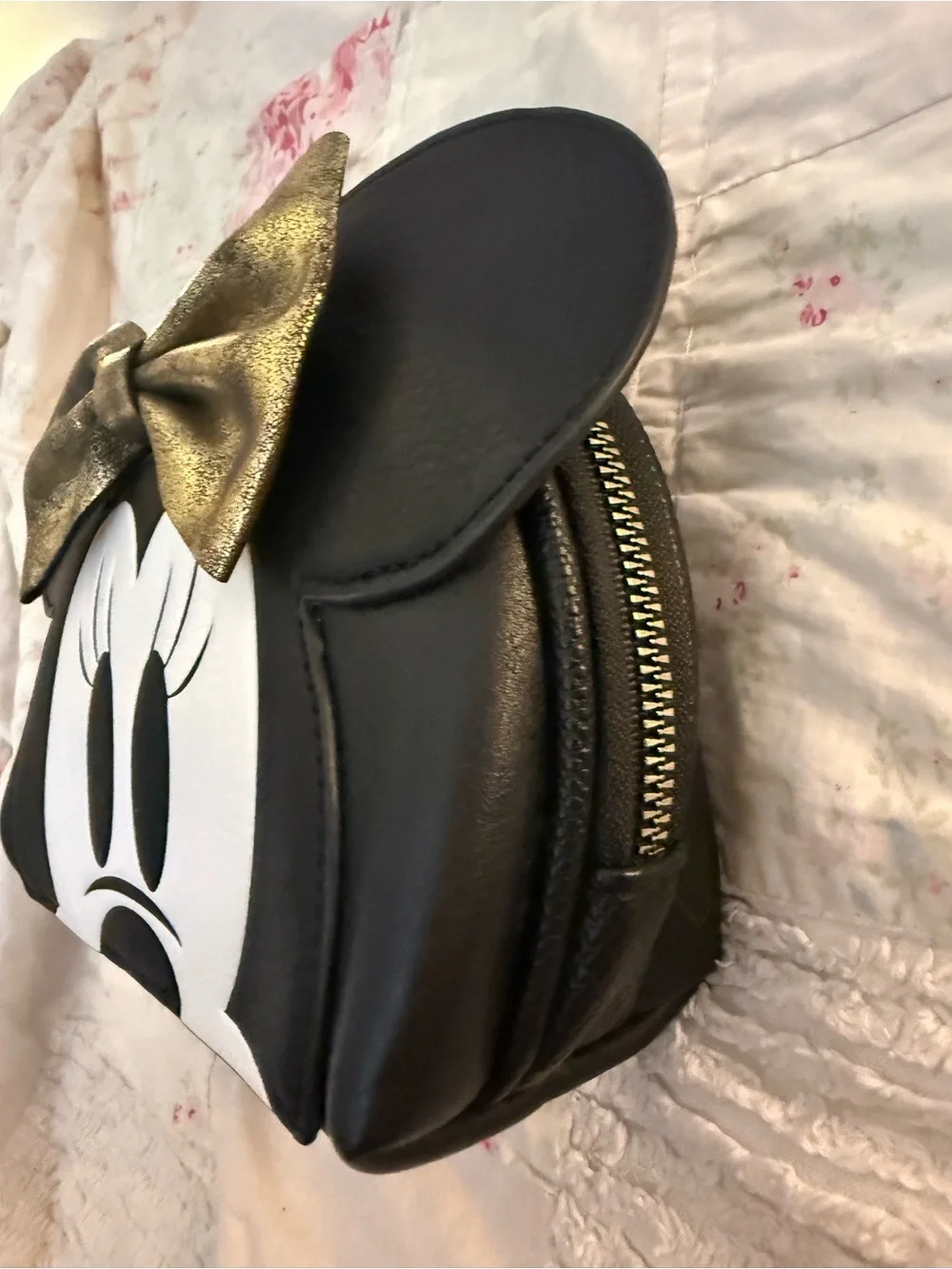 Disney Minnie Mouse Black & Gold Bow Cosmetic Bag/Clutch
